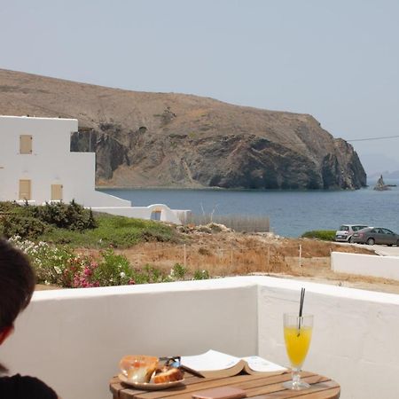 V-Rooms In Milos Cyclades Pollonia Bagian luar foto