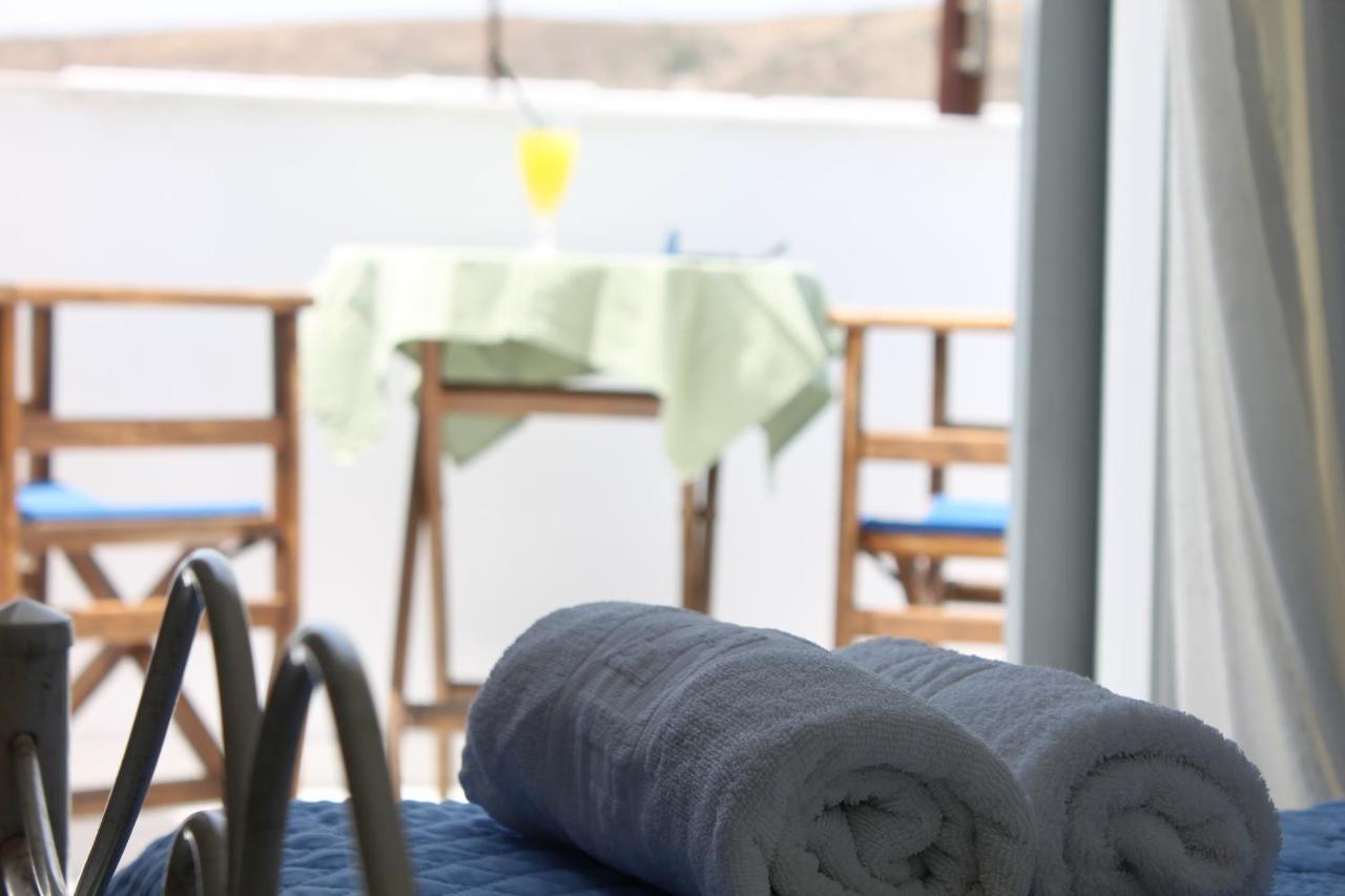 V-Rooms In Milos Cyclades Pollonia Bagian luar foto